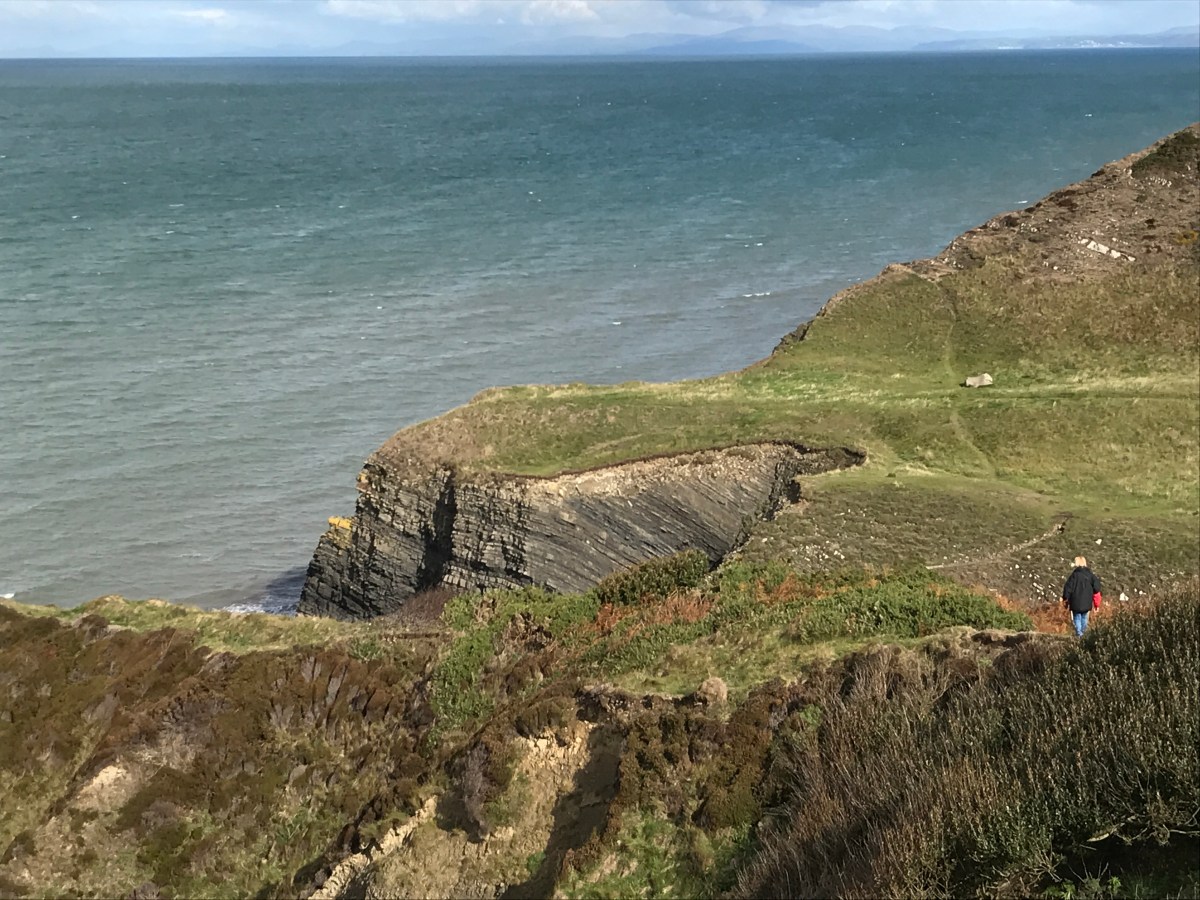 New Quay to&nbsp;Llanrhystud